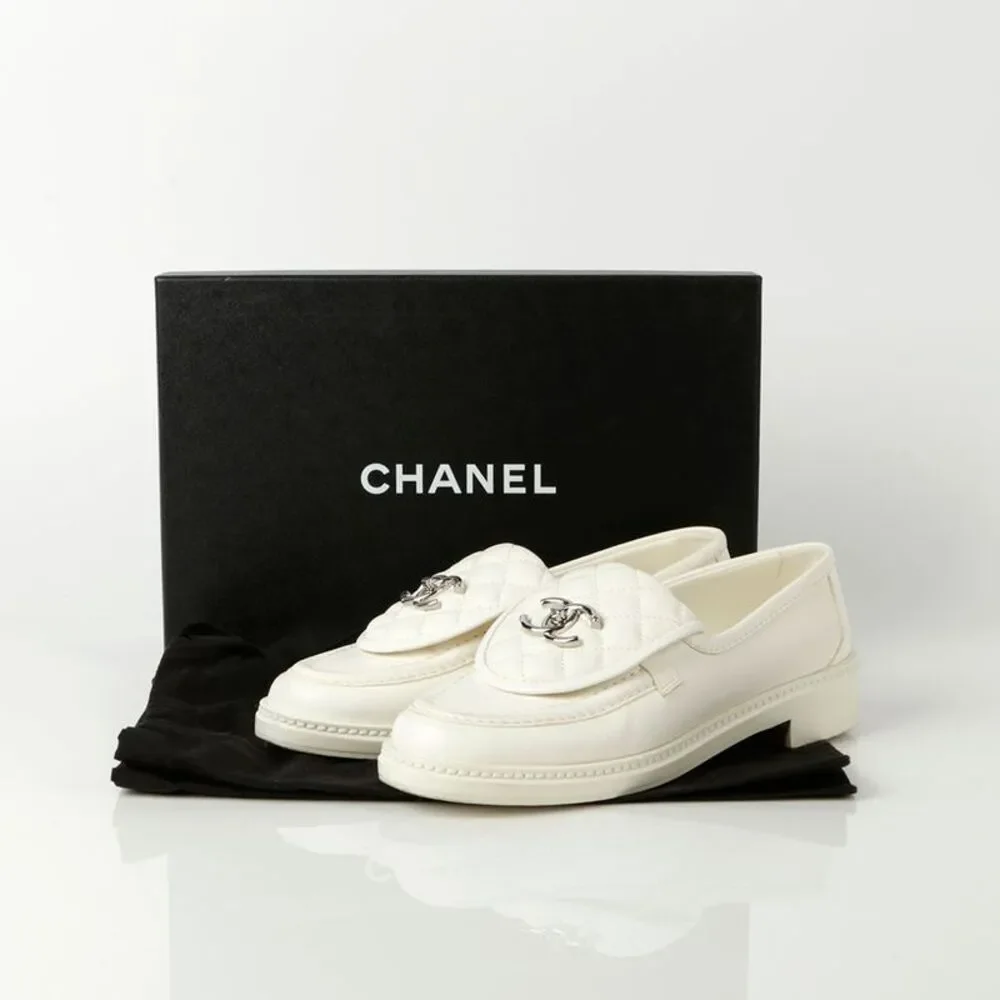 Size Cc Turnlock Loafer